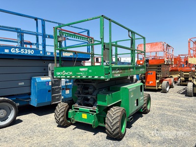 2017 Skyjack SJ6832 RT 4x4 Diesel Elevador de tijera