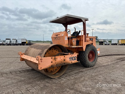 Case W1102PD Smooth Drum Compactor