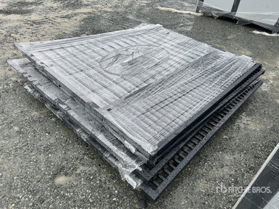 Quantity of (2) 2025 Suihe SG-14B-2 14 ft x 6 ft 10 in Wrought Iron Bi-Parting Einfahrtstor (Unused)