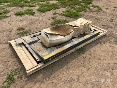 2017 Massey Ferguson Air Flex Combine Header Adapter
