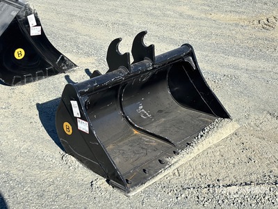 Bully Dog Equipment 46 in Cleanup Baggerlöffel - Fits John Deere/Hitachi/Sany 50-60 (Unused)