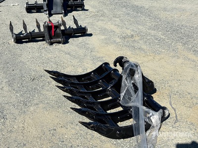 Bully Dog Equipment Bobcat 50/60 48 in Excavator Rake - Fits Bobcat X Change Couplers (Unused)