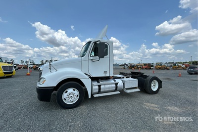 2007 Freightliner Columbia 120 4x2 S/A Dagcabine Trekker