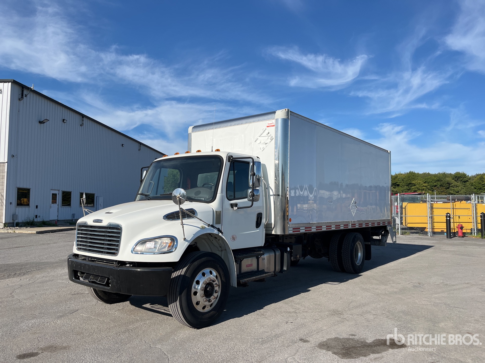 2019 Freightliner M2106 4x2 Camion fourgon