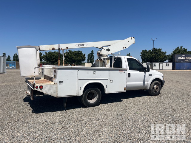 CAMIóN CON CANASTILLA 2002 FORD VERSALIFT