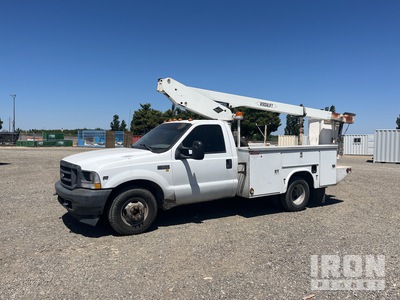 2002 Versalift SGT29N 29 ft on 2002 Ford F-350 XL 4x2 Bucket Truck
