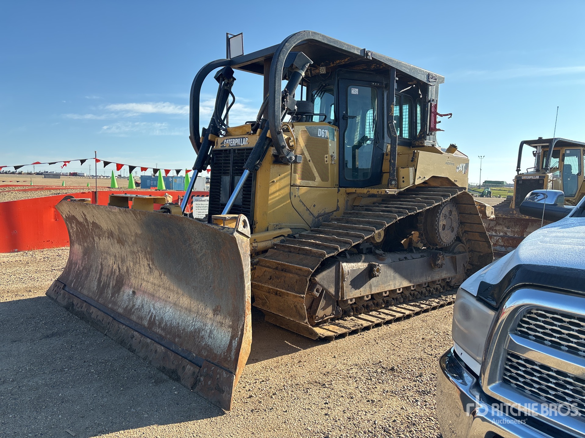 2013 Cat D6TLGP ブルドーザー