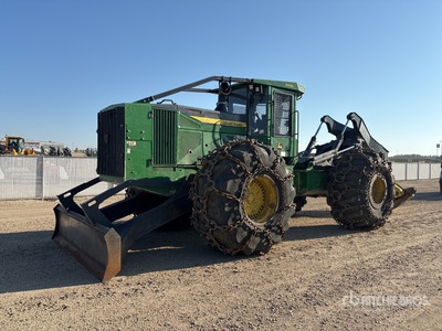 2015 John Deere 848L 4x4 スキッダ