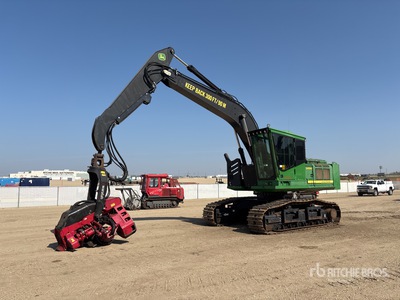 2011 John Deere 2454D Procesor