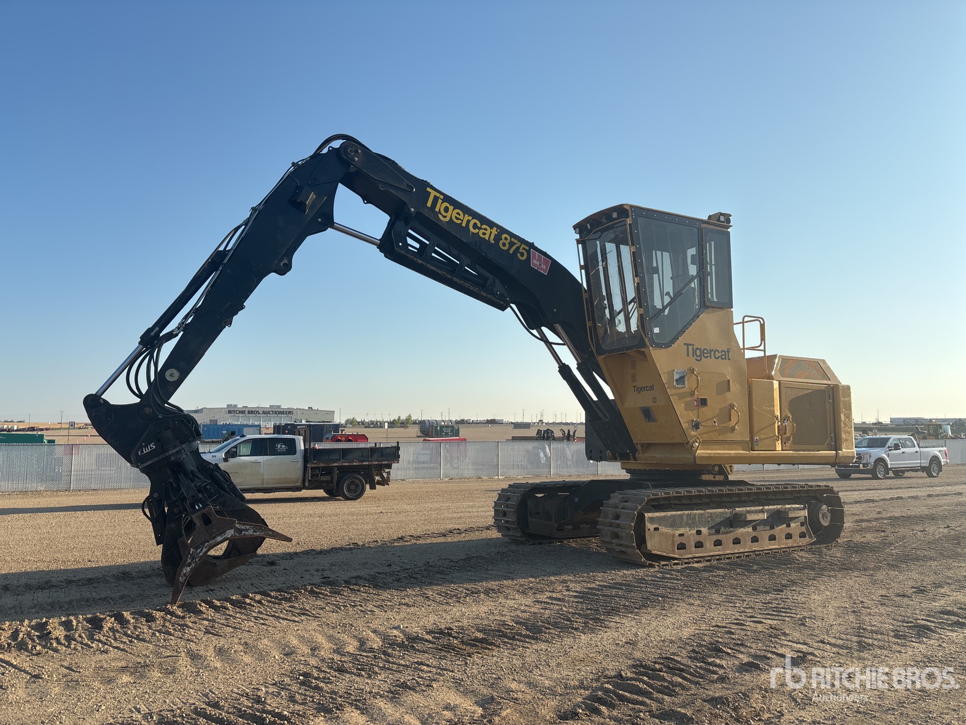 2020 Tigercat 875 Crawler Butt-n-Top Log Loader