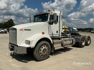 2023 Kenworth T800 6x4 Tri/A Dump Truck