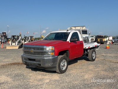 2015 Chevrolet Silverado 2500HD 4x2 Flatbed Truck