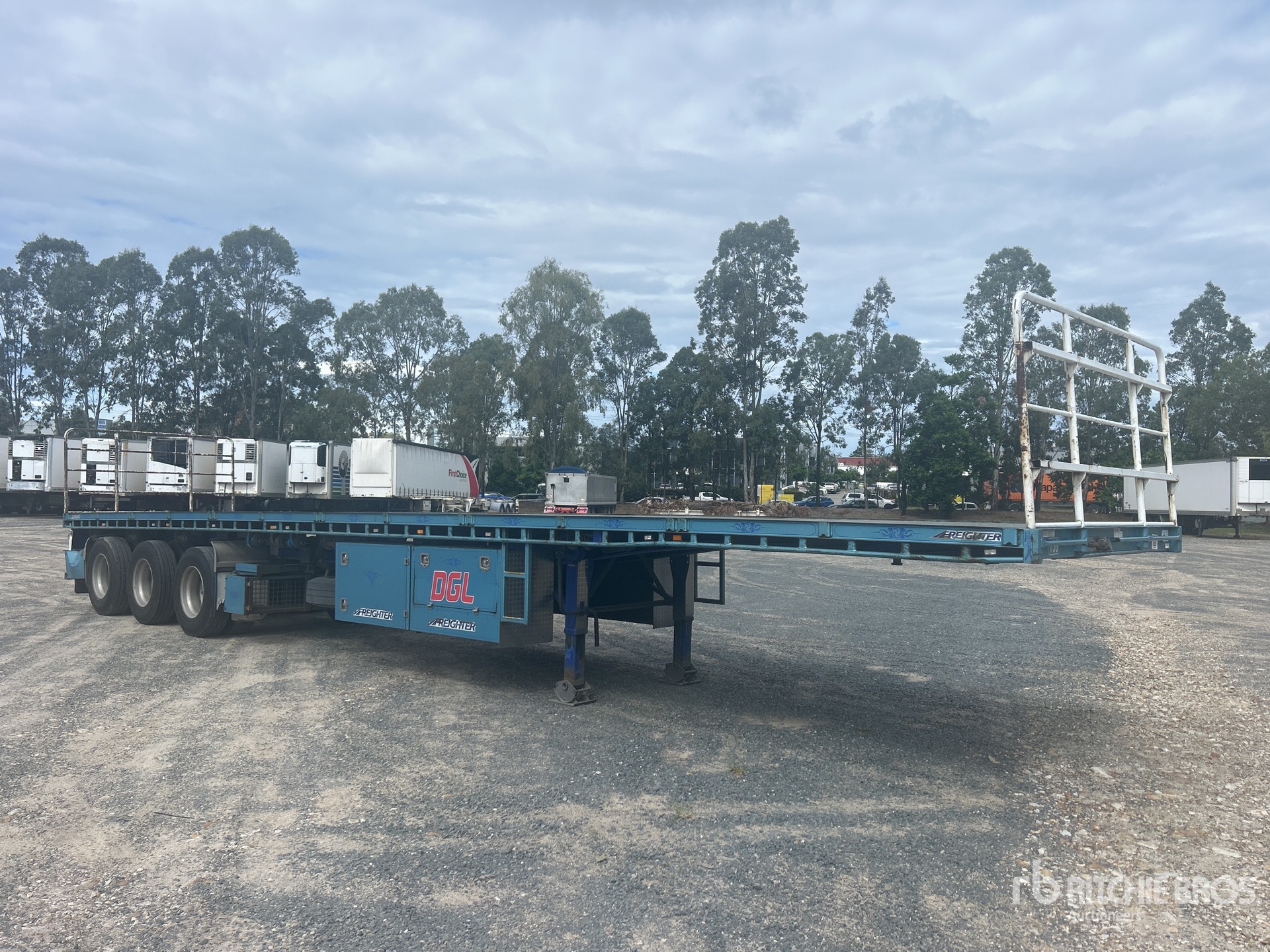 2019 MaxiTrans 13.6 m Tri/A Flatbed Trailer