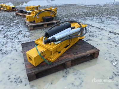 BLK BLK680 Hydraulic Breaker (Unused)