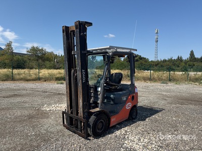 2017 Toyota 06-8FDF18F 1750 kg Chariot Elevateur Forklift (Inoperable)