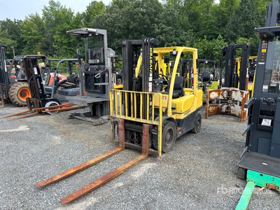 2019 Hyster H60FT 5450 lb Pneumatic Tire Heftruck (Inoperable)