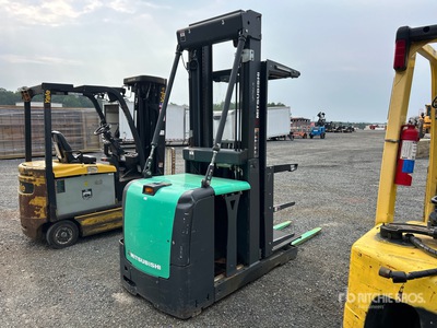 2015 Mitsubishi EOP15HN2 2999 lb Recogedor de pedidos (Inoperable)