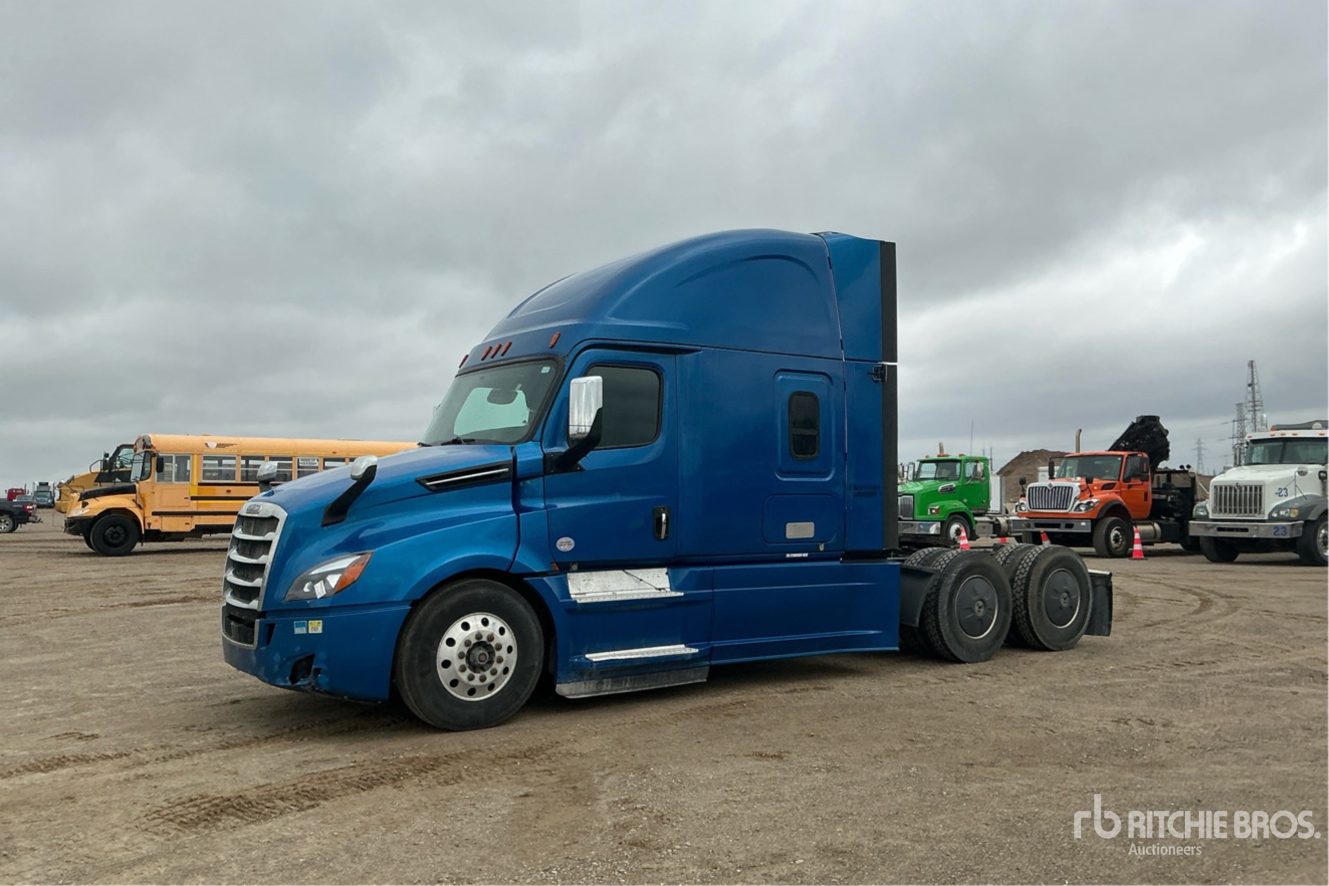 2020 Freightliner Cascadia 126 6x4 T/A Sleeper Truck Tractor