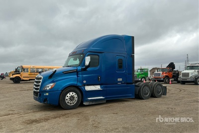 2020 Freightliner Cascadia 126 6x4 T/A Sleeper Truck Tractor