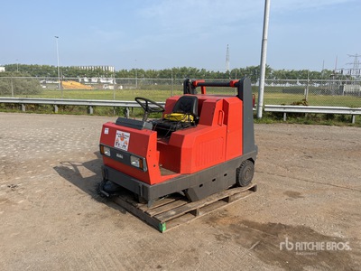 1997 Holares H 220 Ride-On Electric Floor Sweeper