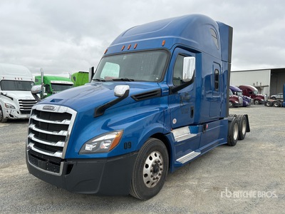 2020 Freightliner Cascadia 126 6x4 T/A Sleeper Truck Tractor