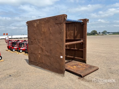 7 ft 10 in x 7 ft 10 in (4 in Wall) Trench Shield