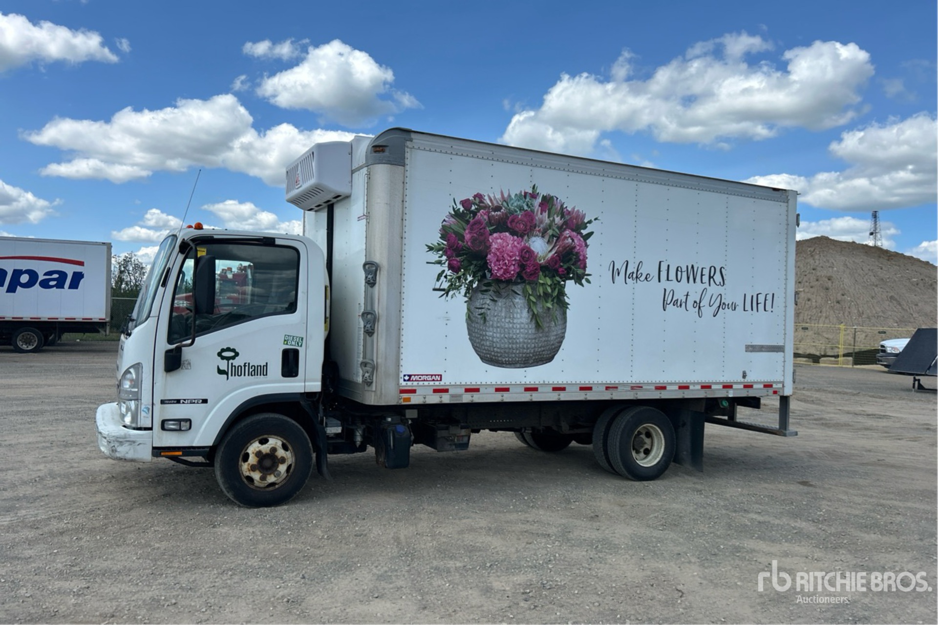 2018 Isuzu NPR 4x2 COE Van Truck