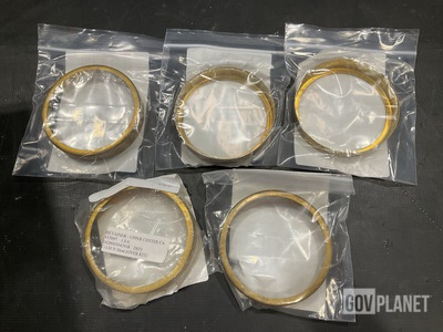 (21) Lockheed Martin 337097 Upper Center Retainers