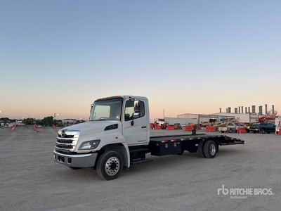 2013 Hino 268 4x2 Rollback Truck
