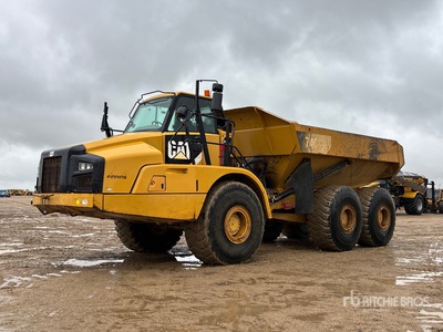 2012 Cat 740B Knickgelenkter Muldenkipper