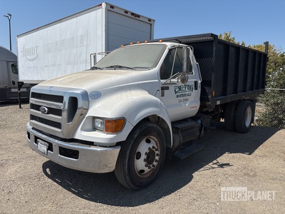 2015 Ford F-650 XL 4x2 S/A Dump Truck