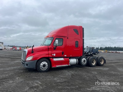 2012 Freightliner Cascadia 125 8x4 Cabina con cuccetta per trattore stradale