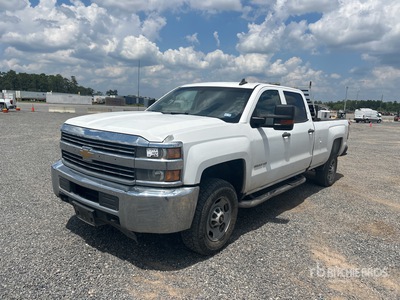 2016 Chevrolet Silverado 2500HD 4x2 Crew Cab Pick-up