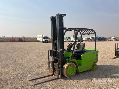 Maximal FB35-MJZ Forklift (Inoperable)