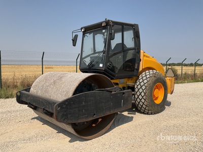 2008 JCB Vibromax VM115D Compacteur à tambour lisse