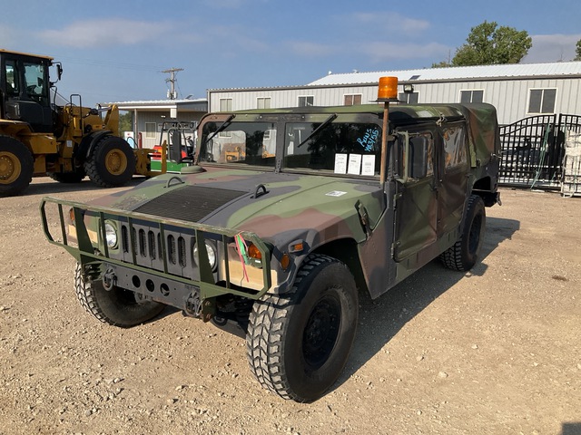 1992 AM General M1097R1 HMMWV 4 Door Soft Top w/Truck Body