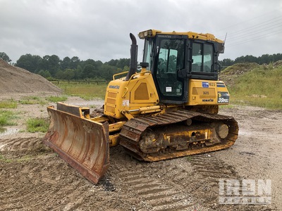 2015 Komatsu D39PXI-23 جرافة مجنزرة