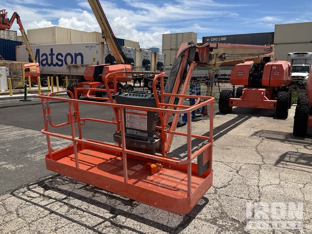 ELEVADOR TELESCóPICO 2016 JLG 4WD 860SJ