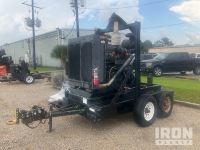 2012 Pioneer VP86C17 Trailer-Mounted مضخة مياه (Inoperable)