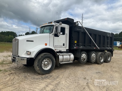 2014 Kenworth T800 6x4 شاحنة قلابة /أربع محاور