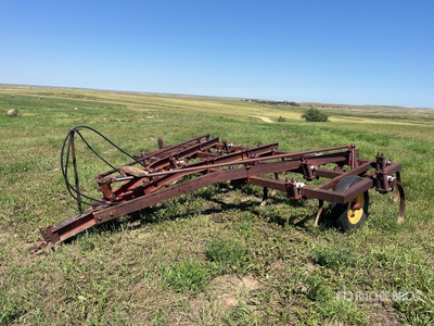 Massey Ferguson 14 ft Cultivator