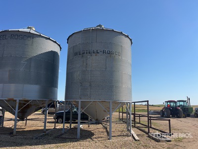 Westeel-Rosco +/- 1850 bu 5 Ring Hopper Grain Bin