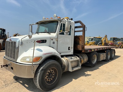 2016 Peterbilt 8x6 Roll-Off Truck
