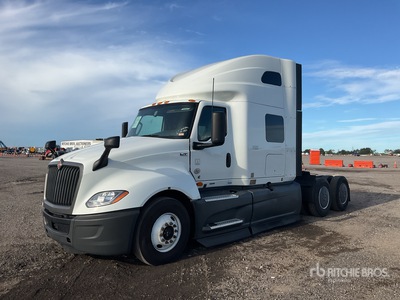 2022 International LT625 6x4 T/A Sleeper Truck Tractor