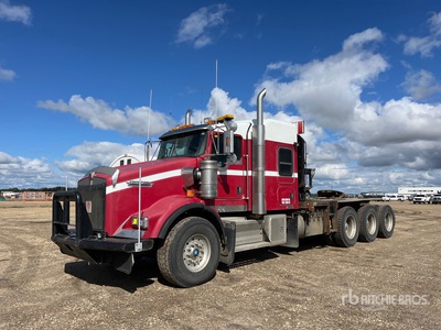 2013 Kenworth T800 8x6 Sleeper Winch Truck