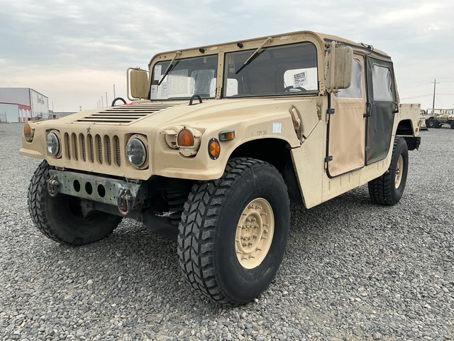 AM General M1097R1 HMMWV 4 Door Soft Top w/Truck Body