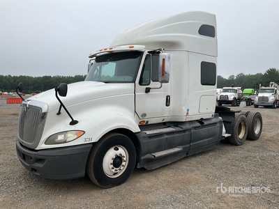 2016 International ProStar+122 6x4 Cabina con cuccetta per trattore stradale