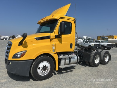 2020 Freightliner Cascadia 126 6x2 T/A Dagcabine Trekker