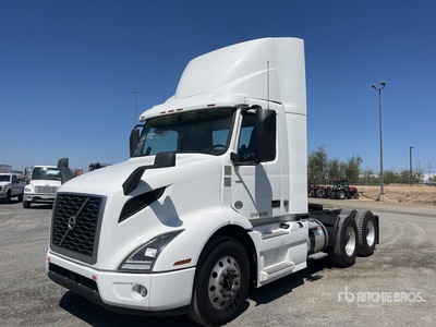 2020 Volvo VNR300 6x4 T/A Dagcabine Trekker
