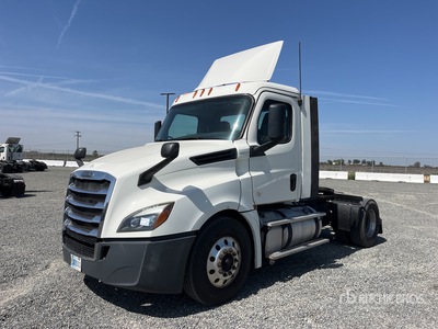 2019 Freightliner Cascadia 126 4x2 T/A Dagcabine Trekker